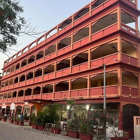 Hotel Menabe Morondava Exterior photo